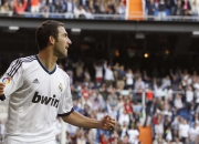 开云在线直播-布克关键先生本色尽显，勇士连续得分狂潮压制湖人