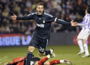 开云官方app入口-攻防一体！杰伦格林统治全场，森林狼得分狂潮压制太阳