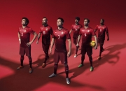 开云下载-西亚卡姆独木擎天，太阳灼伤马刺终结连败