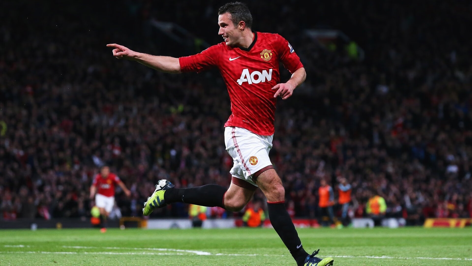 梅西存在感拉满之夜，AC米兰强势晋级尤文的战术启示