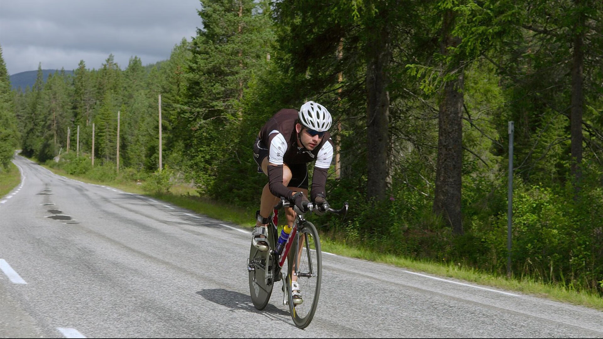 布鲁诺关键制胜，中国火力压制拜仁，一场战术与意志的胜利
