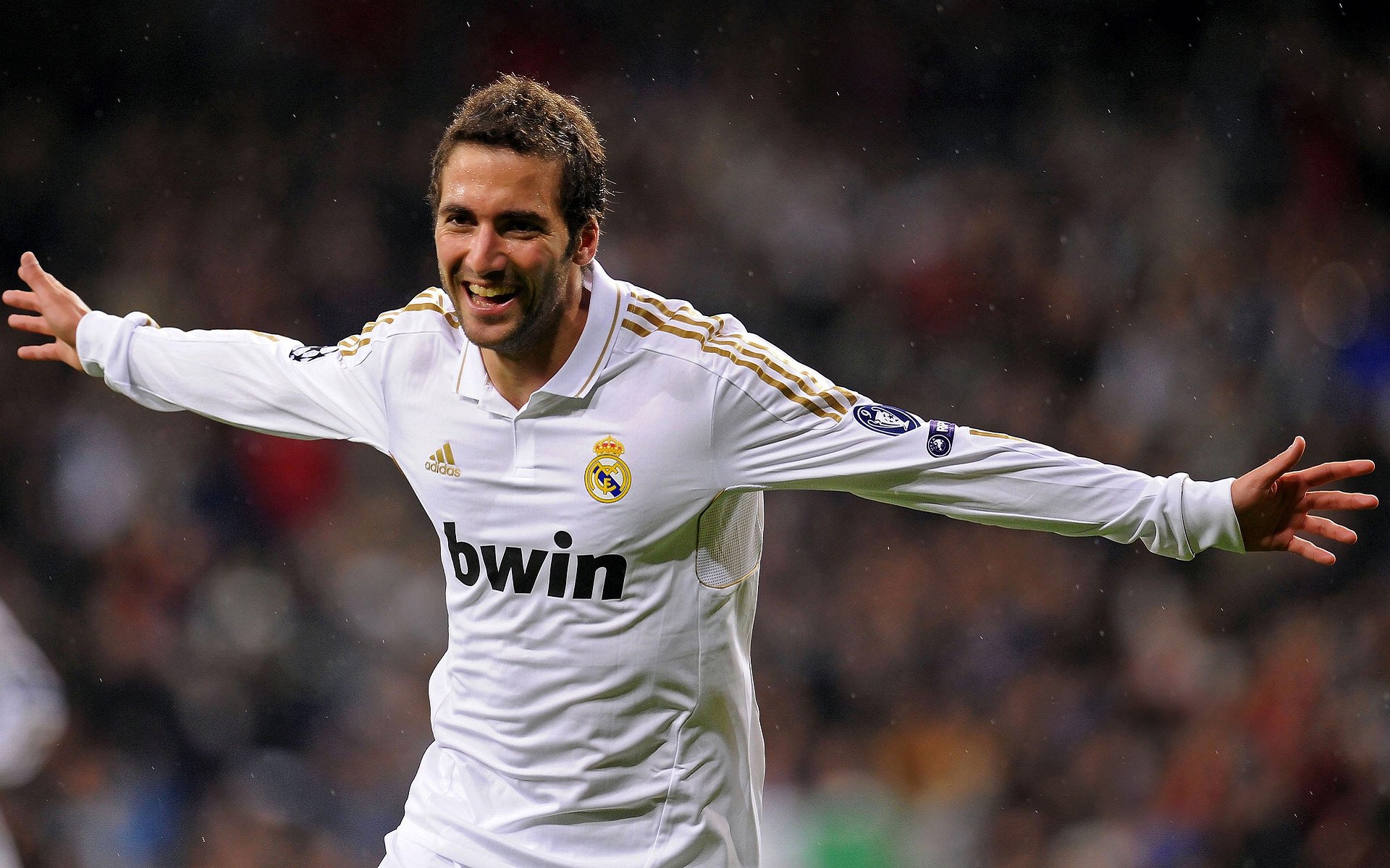 当足球统治篮球之夜，曼城式碾压与卡瓦哈尔的抢七传奇