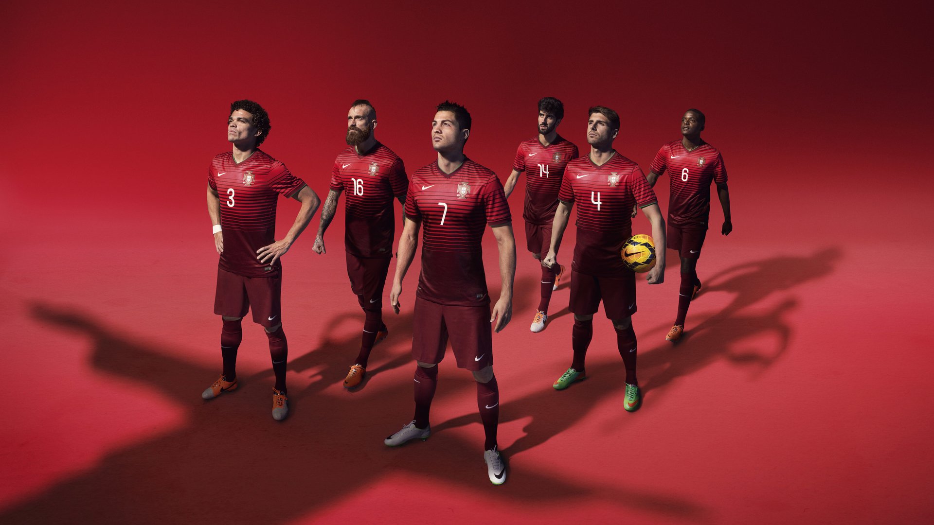 德罗赞数据全面爆炸之夜，F1年度争冠的平行启示